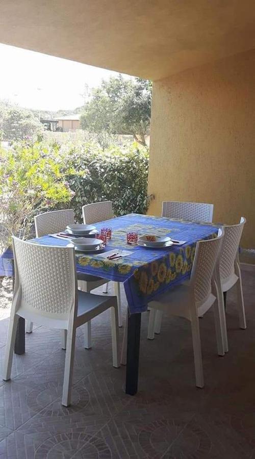 Casa Vacanze Villa Sandrina Costa Paradiso Exterior foto