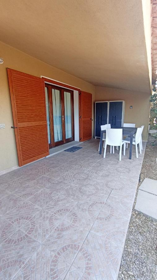 Casa Vacanze Villa Sandrina Costa Paradiso Exterior foto