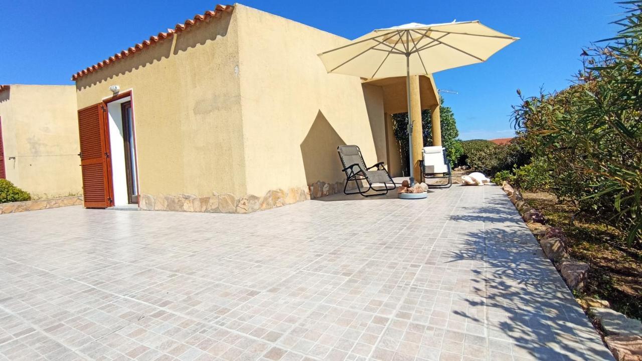 Casa Vacanze Villa Sandrina Costa Paradiso Exterior foto